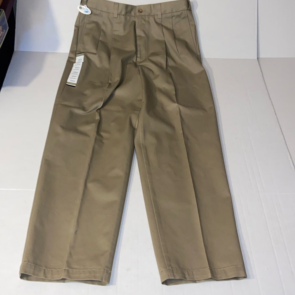 Croft And Barrow Men’s Size 33 X 30 Pleated Khaki Pants NWT